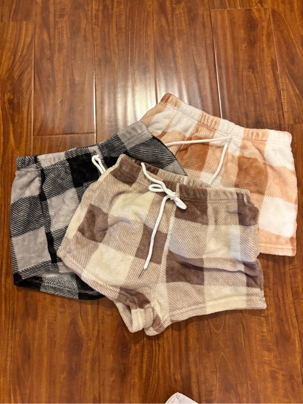 Cozy Plaid Fleece Lounge Shorts - Brown/Beige